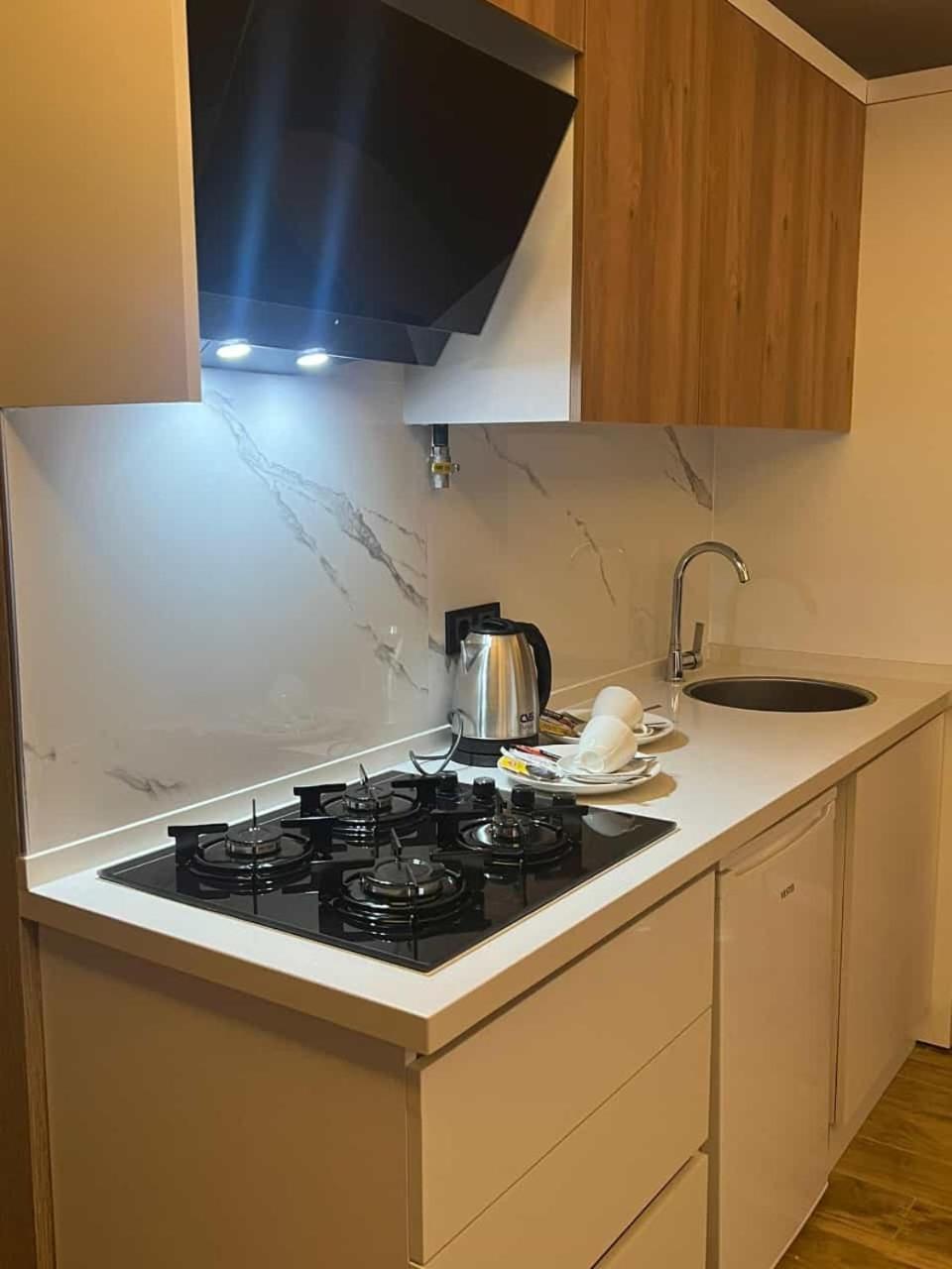 Safran Suit Otel Buca Экстерьер фото